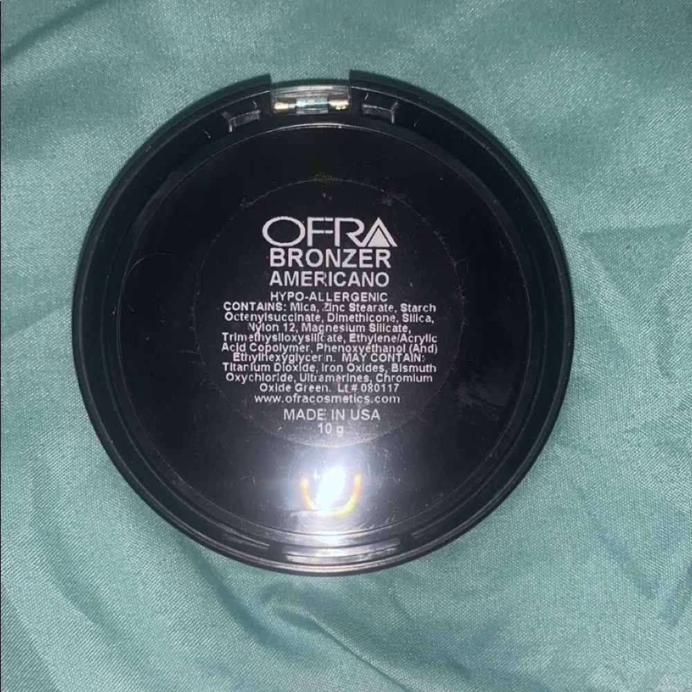Bronzer - Picture 2 of 2